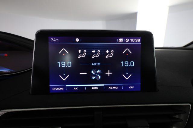 PEUGEOT 3008 3008 BlueHDi 130 EAT8 S&S Business