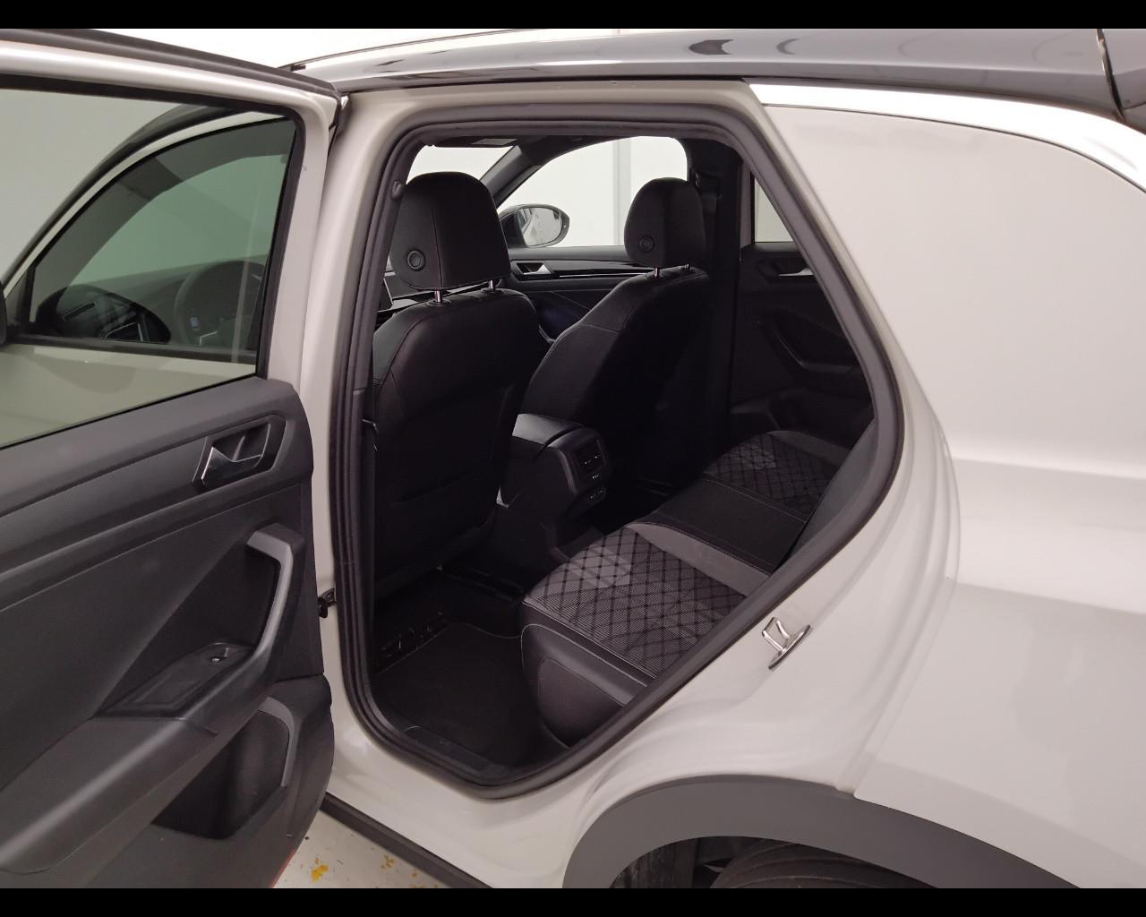 VOLKSWAGEN T-Roc I 2022 - T-Roc 1.0 tsi R-Line 110cv