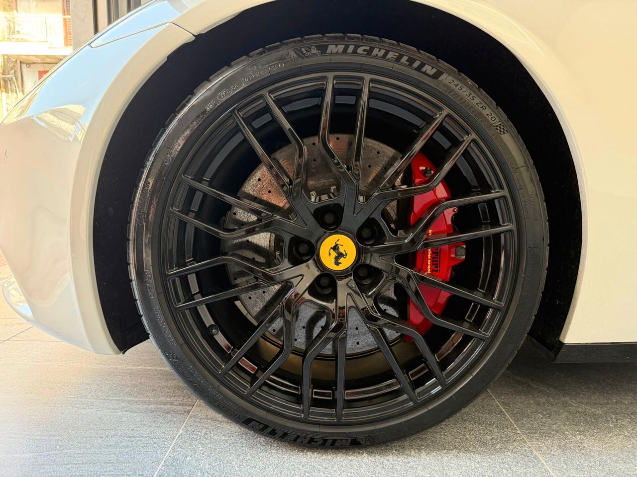 Ferrari FF 2012 Tailor Made – Full Optional – Bianco Perla – Tagliandi Ferrari