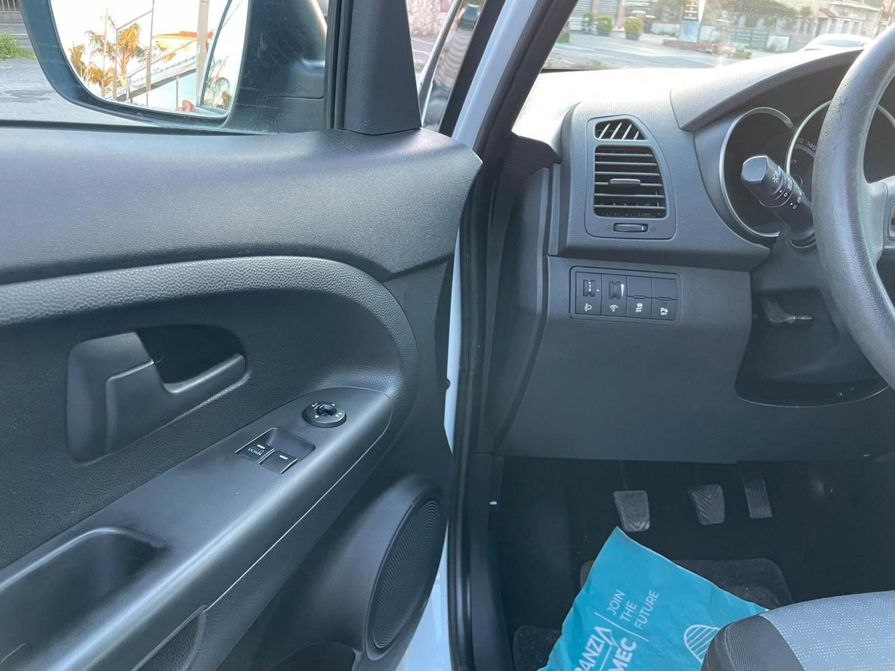 Kia Venga 1.4 CVVT Cool