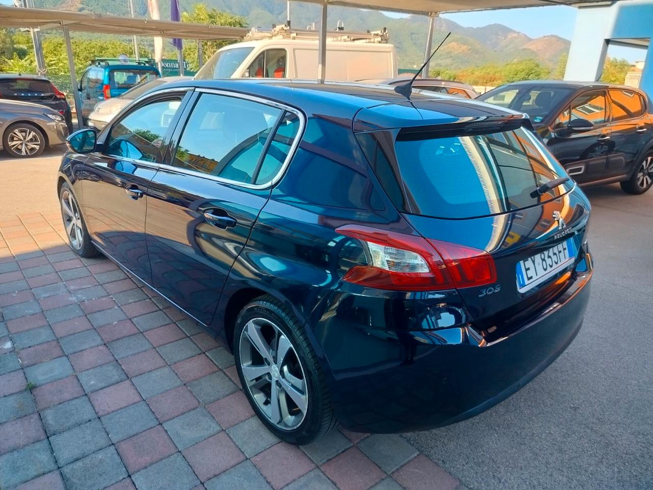 Peugeot 308 BlueHDi 150 S&S EAT6 Allure