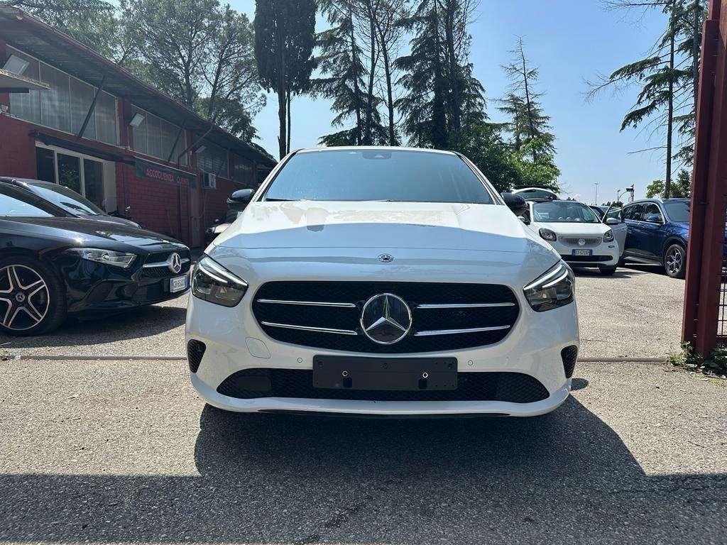 Mercedes-Benz B 200 d Sport auto NAVI KAMERA LED GARA 24 MESI