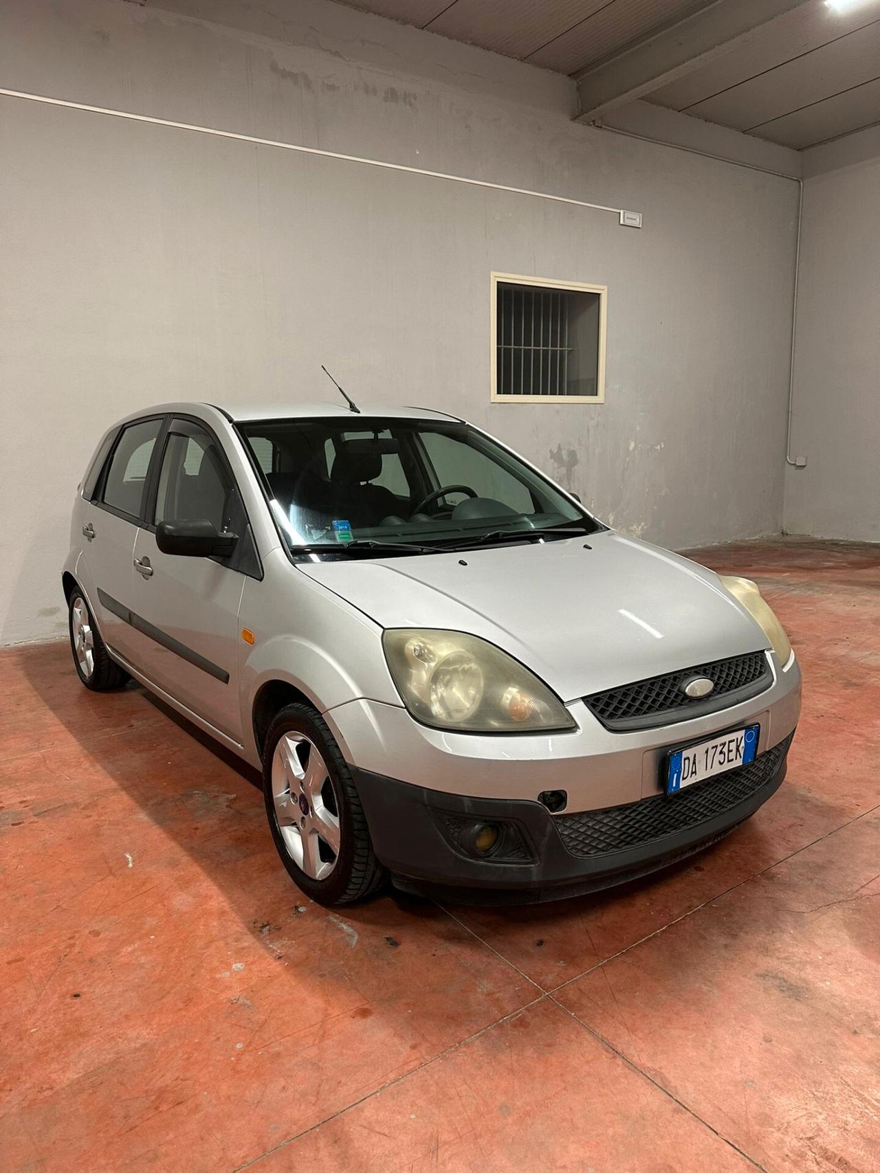 Ford Fiesta 1.4 TDCi 5p. Ghia