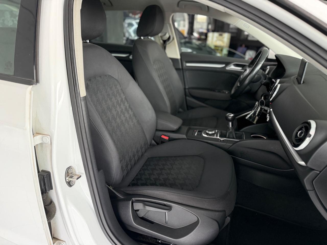Audi A3 1.2 TFSI 110 CV Ambiente