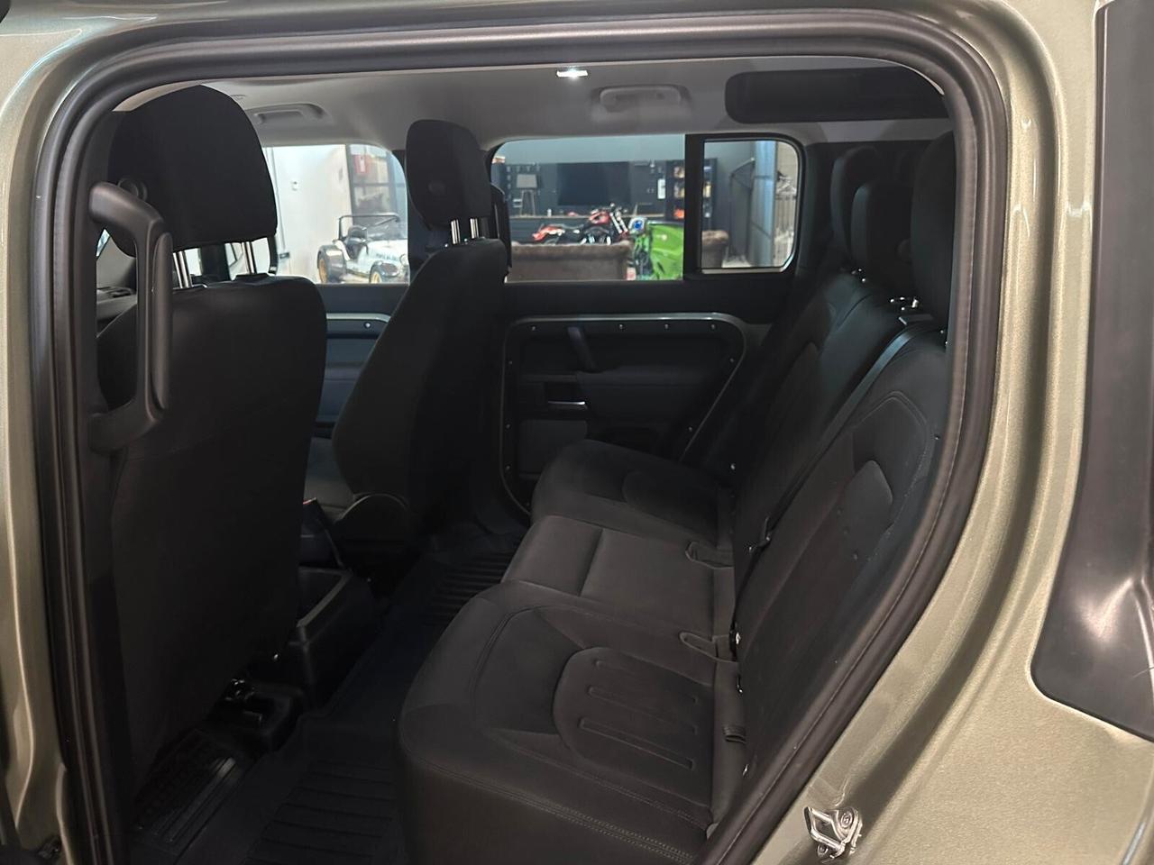 Land Rover Defender 110 3.0D I6 200 CV AWD Auto S AUTOCARRO N1