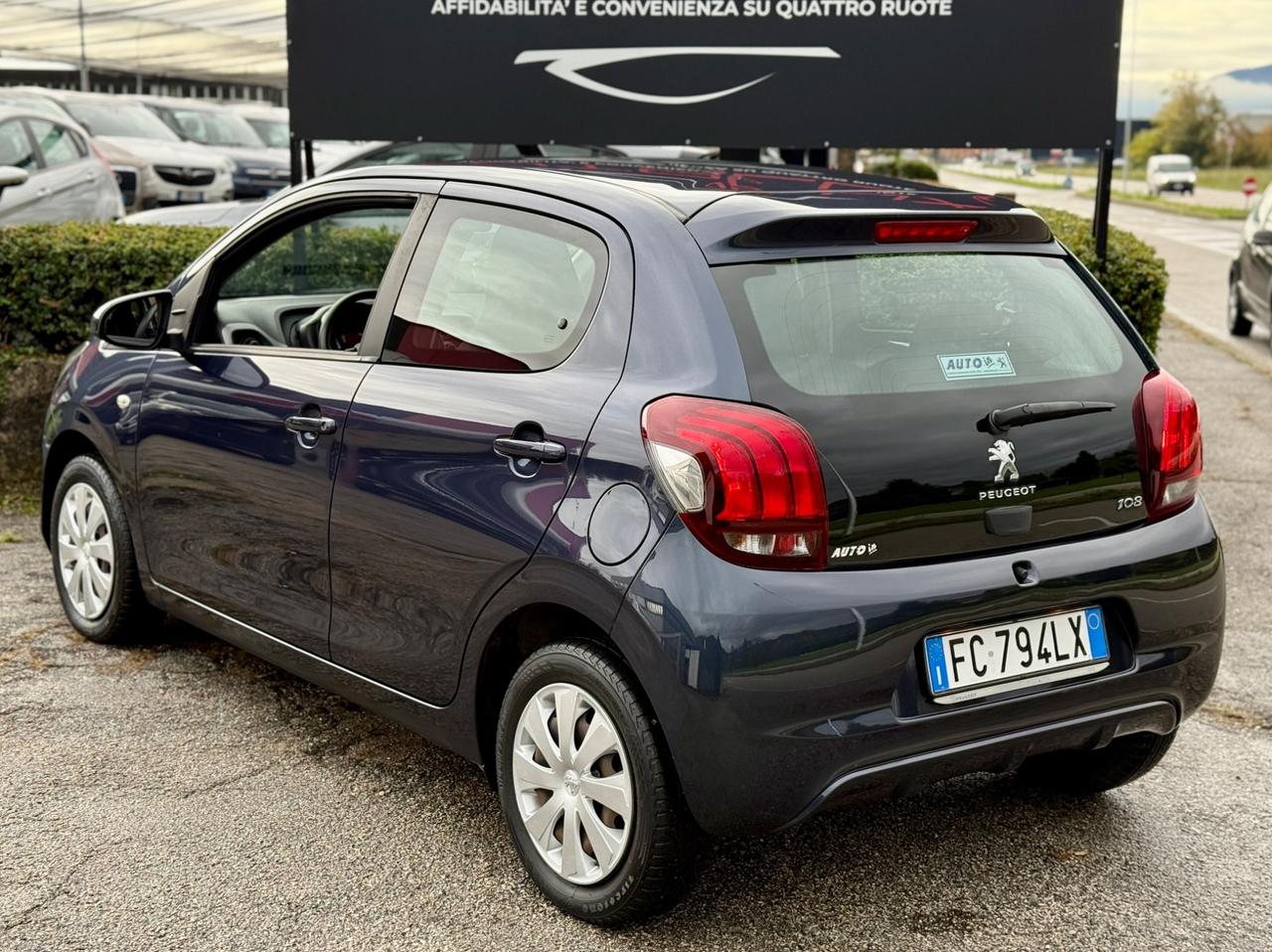 Peugeot 108 VTi 68 5 porte Allure 2016 104.000KM