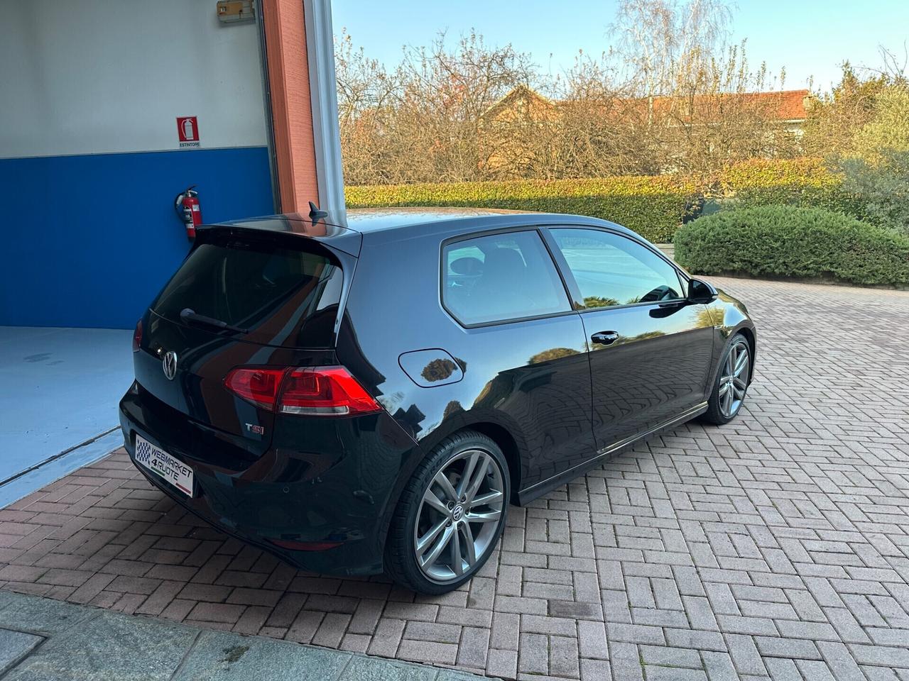 Volkswagen Golf 150cv R.LINE