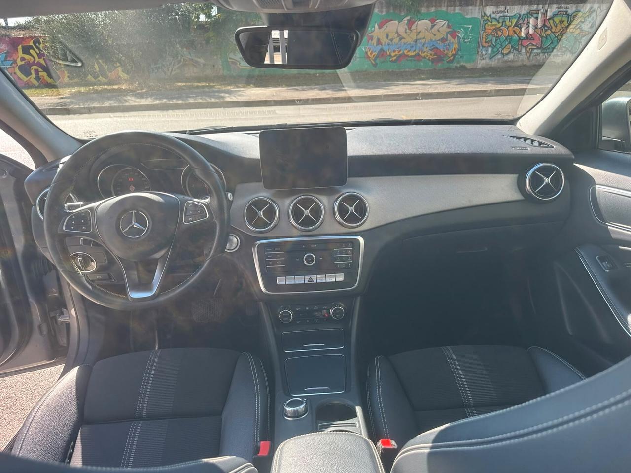 Mercedes-benz GLA 200 d Automatic 4Matic Premium
