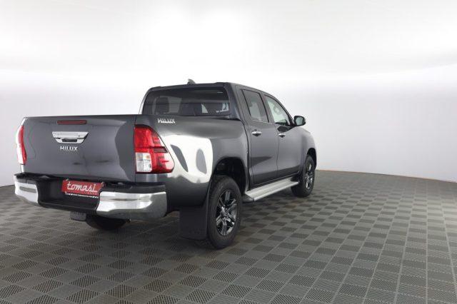 TOYOTA Hilux Hilux 2.4 D-4D A/T 4WD 4 porte Double Cab Lounge