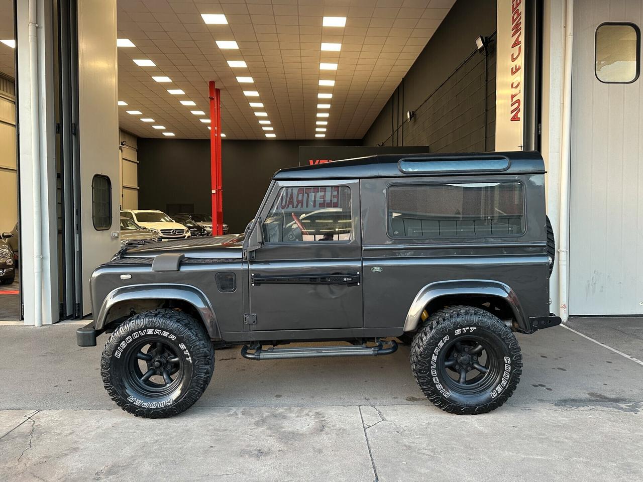 Land Rover Defender 90 turbodiesel Hard-top