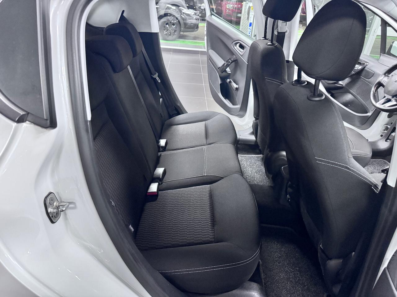 Peugeot 208 PureTech 82 3 porte Allure