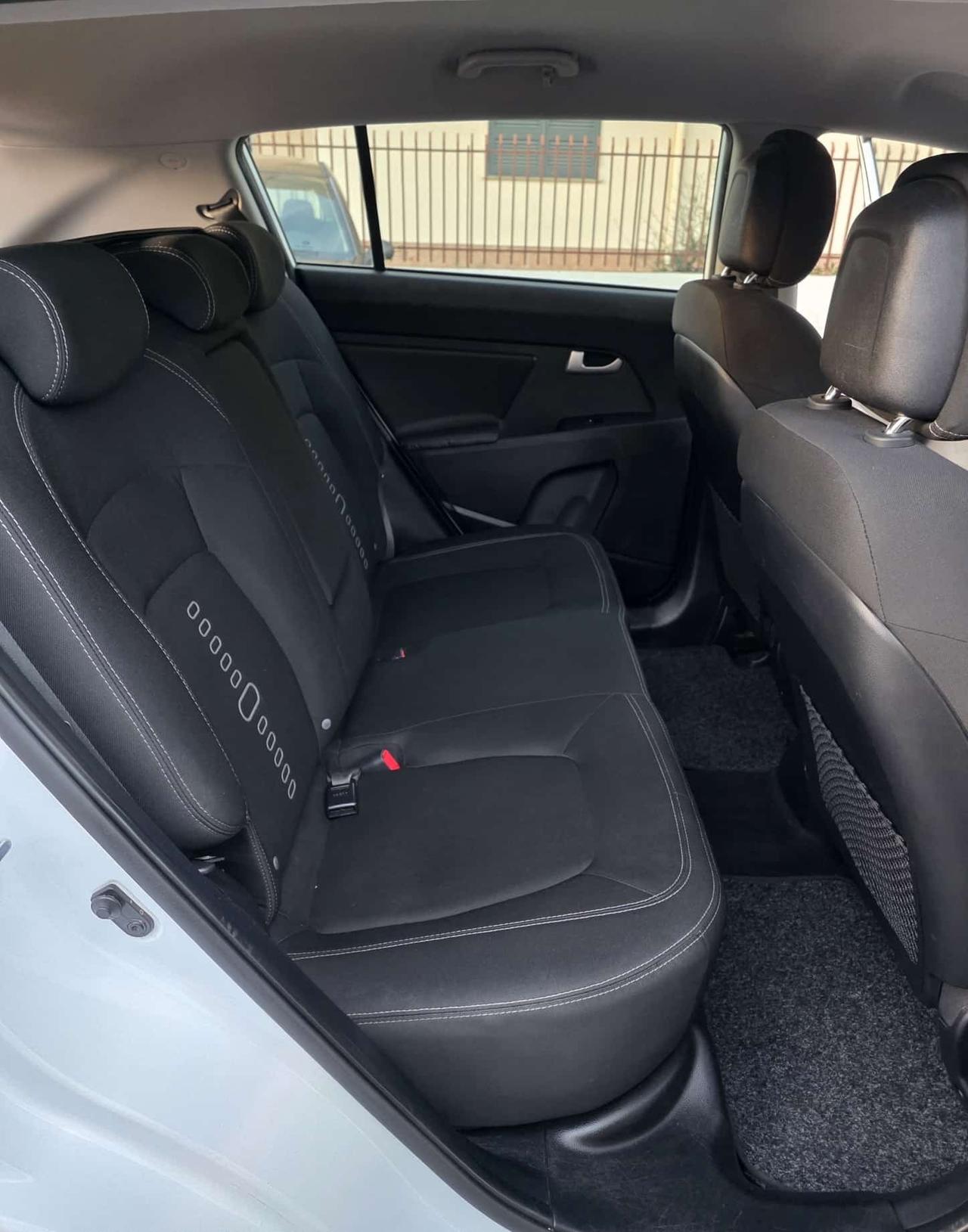 Kia Sportage 1.7 CRDI VGT 2WD Active
