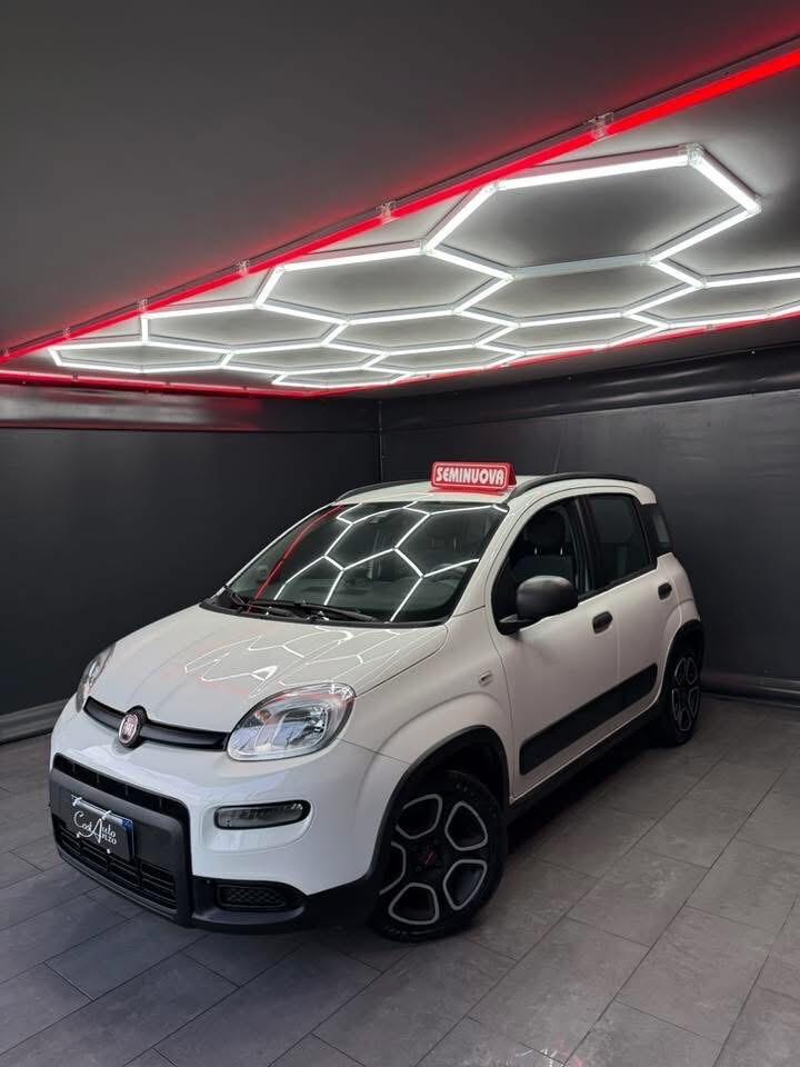 Fiat Panda 1.0 Hybrid City Cross 29000 KM