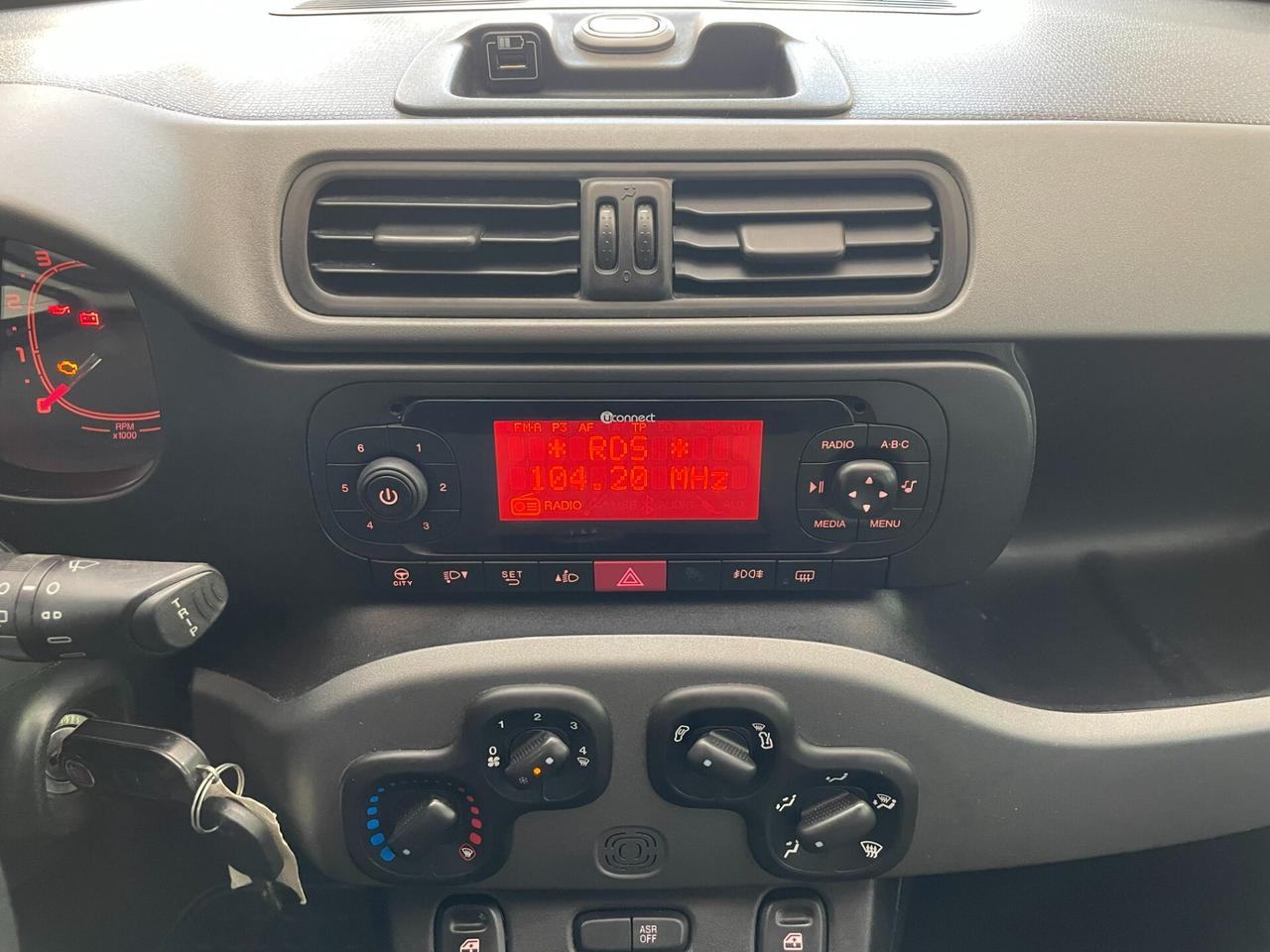FIAT PANDA 1.2 69CV LOUNGE PROMO ESTATE