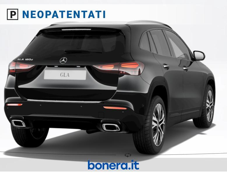 Mercedes GLA 180 180 D Progressive Advanced Plus 8G-DCT