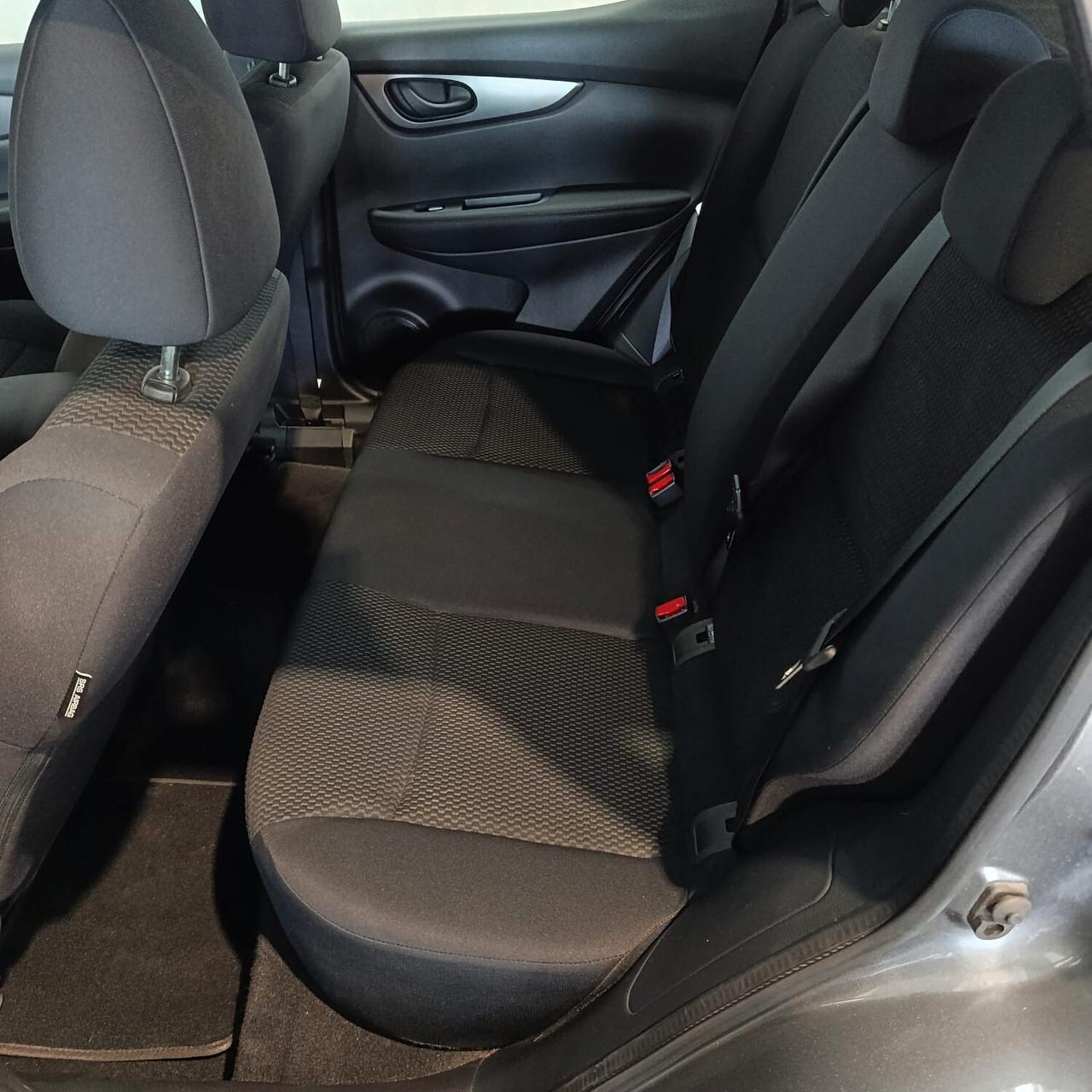 Nissan Qashqai 1.2 BENZINA AUTOMATICA NEOPATENTATI