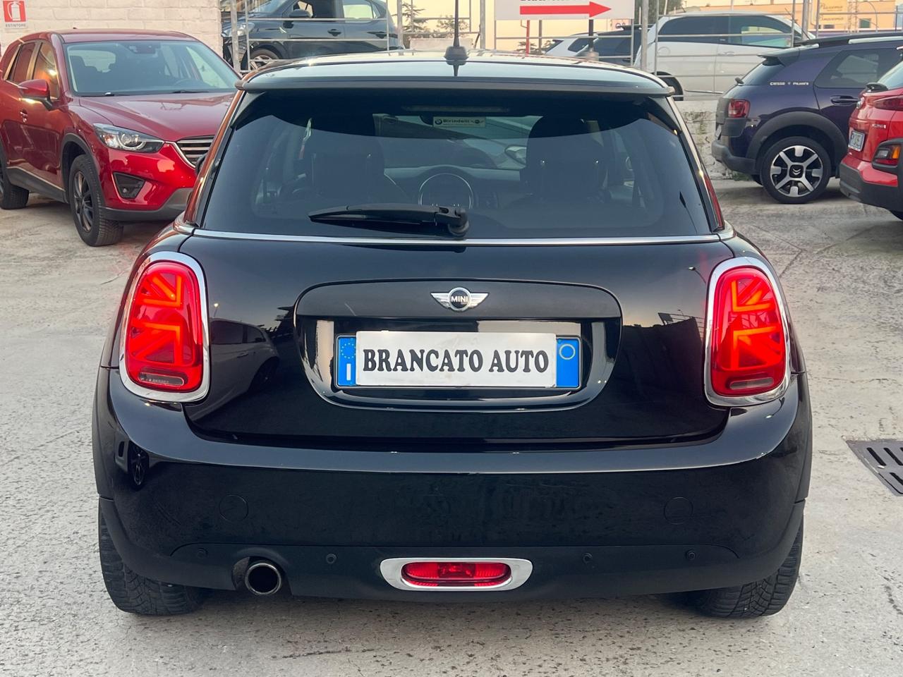 Mini One Mini one 75cv total black neopatentati