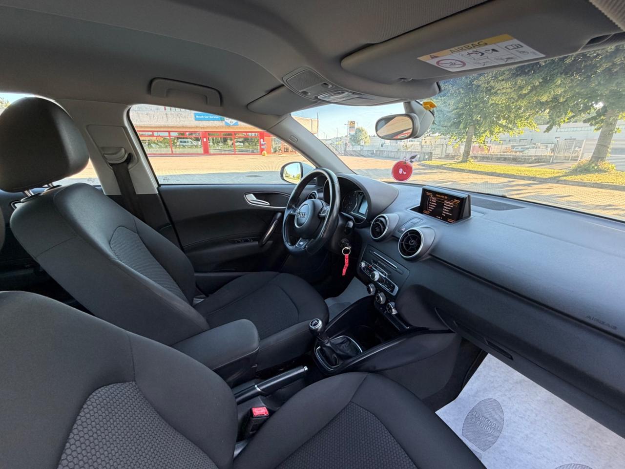 Audi A1 1.6 TDI S-Line 116 CV