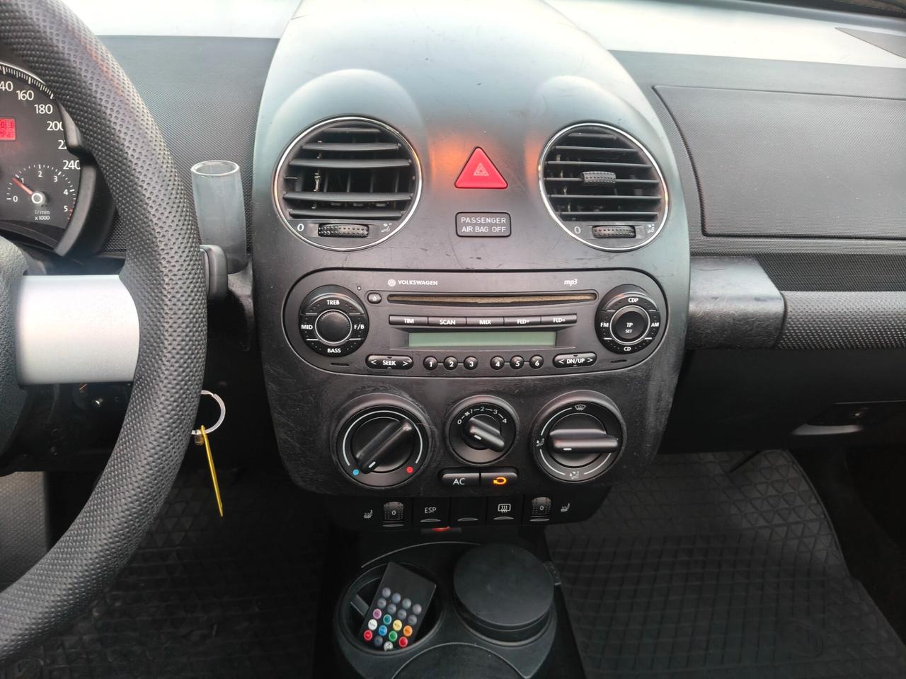 New Beetle 1.9 TDI Cabrio SOLO 126.000 KM