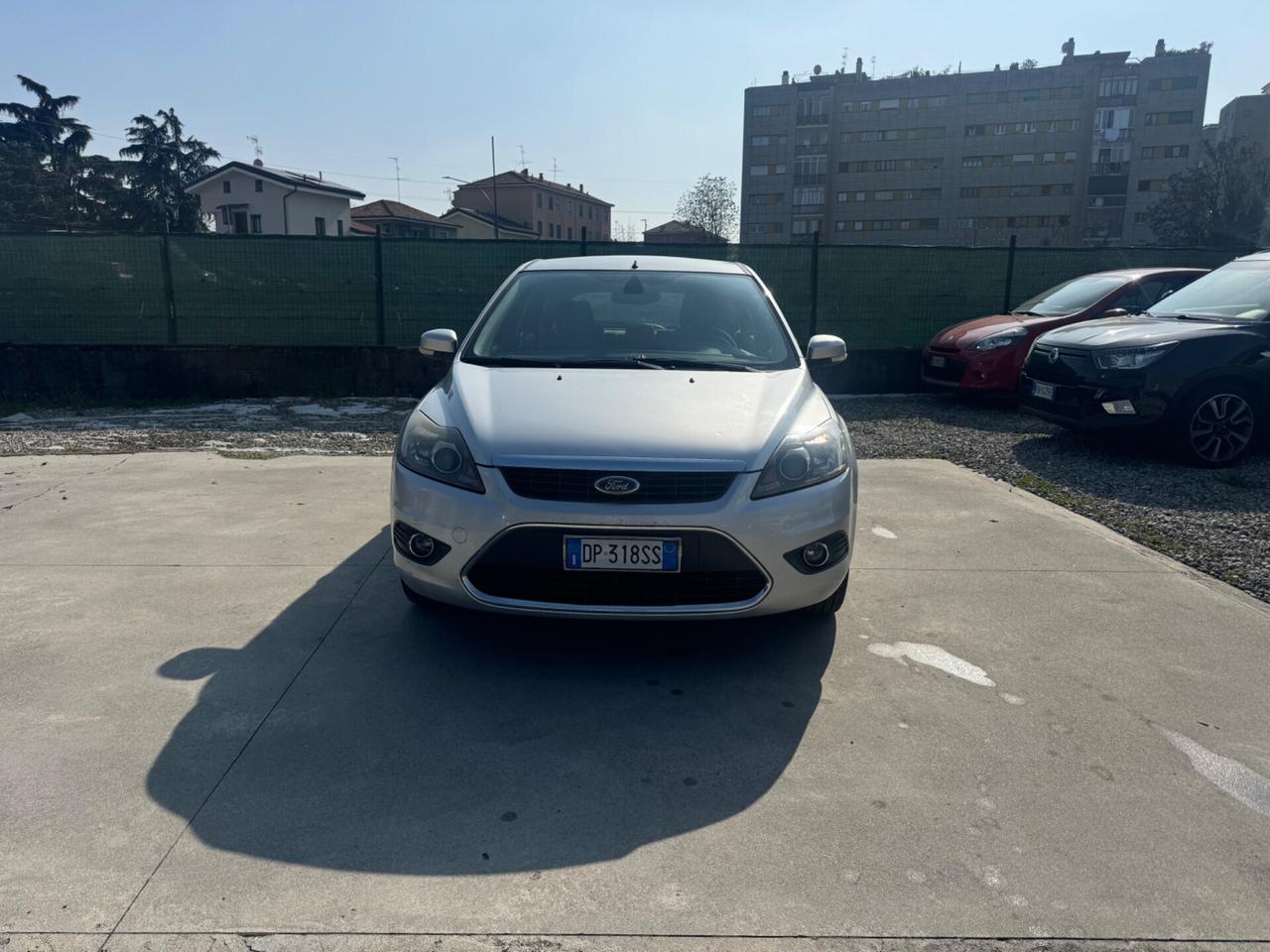 Ford Focus Focus+ 2.0 (145CV) 5p. Bz.- GPL berlina con gancio traino