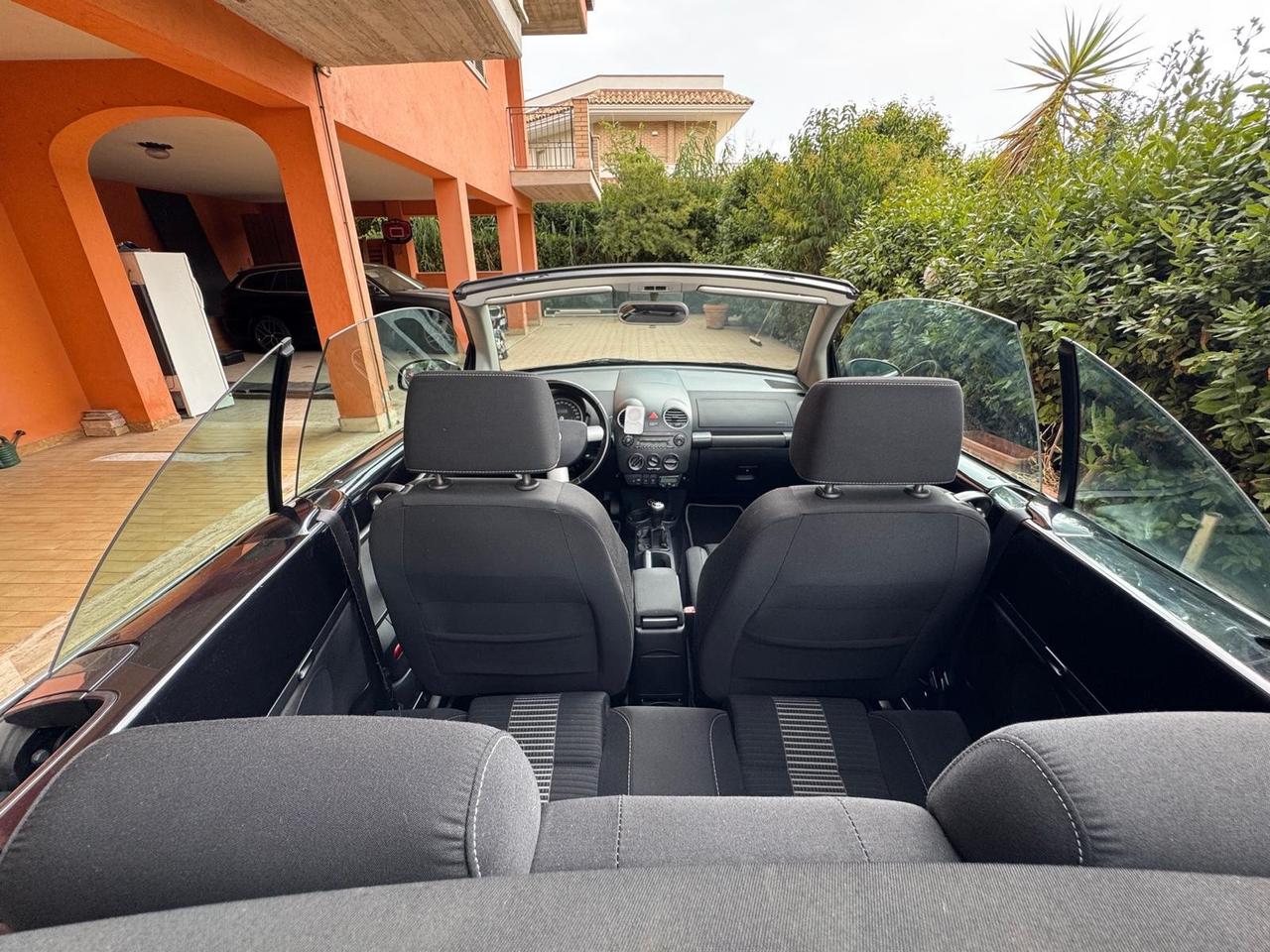 Volkswagen New Beetle 1.9 TDI 105CV Cabrio Lim. Red Edt.
