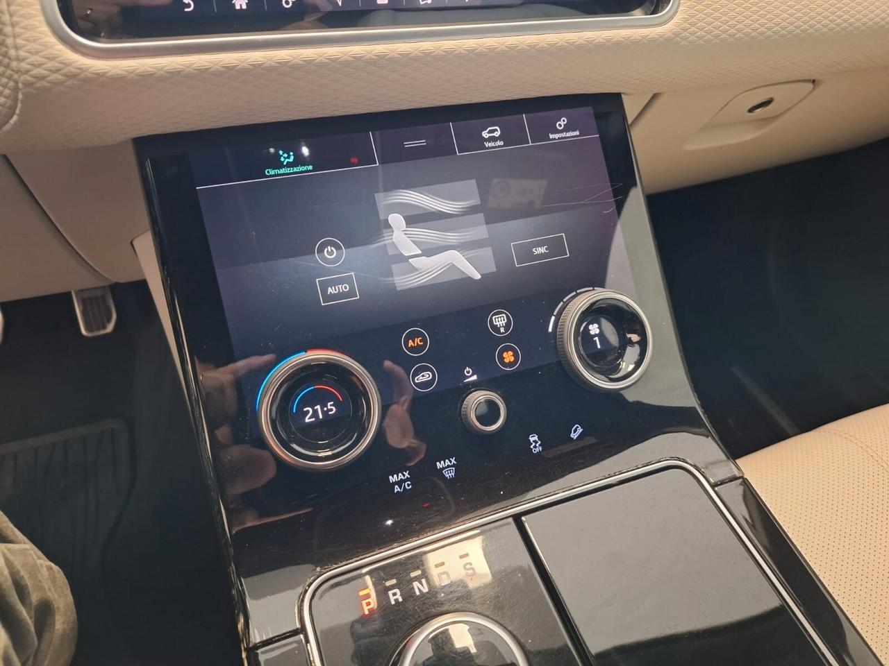 Land Rover - Range Rover Velar 2.0 TD4 180 CV R-Dynamic S