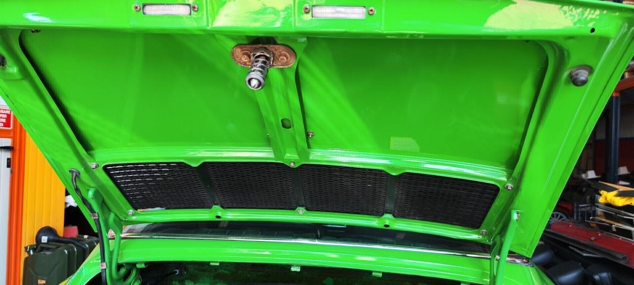 Porsche 911 E TARGA 2.4 (VERDE VIPER) PERMUTE