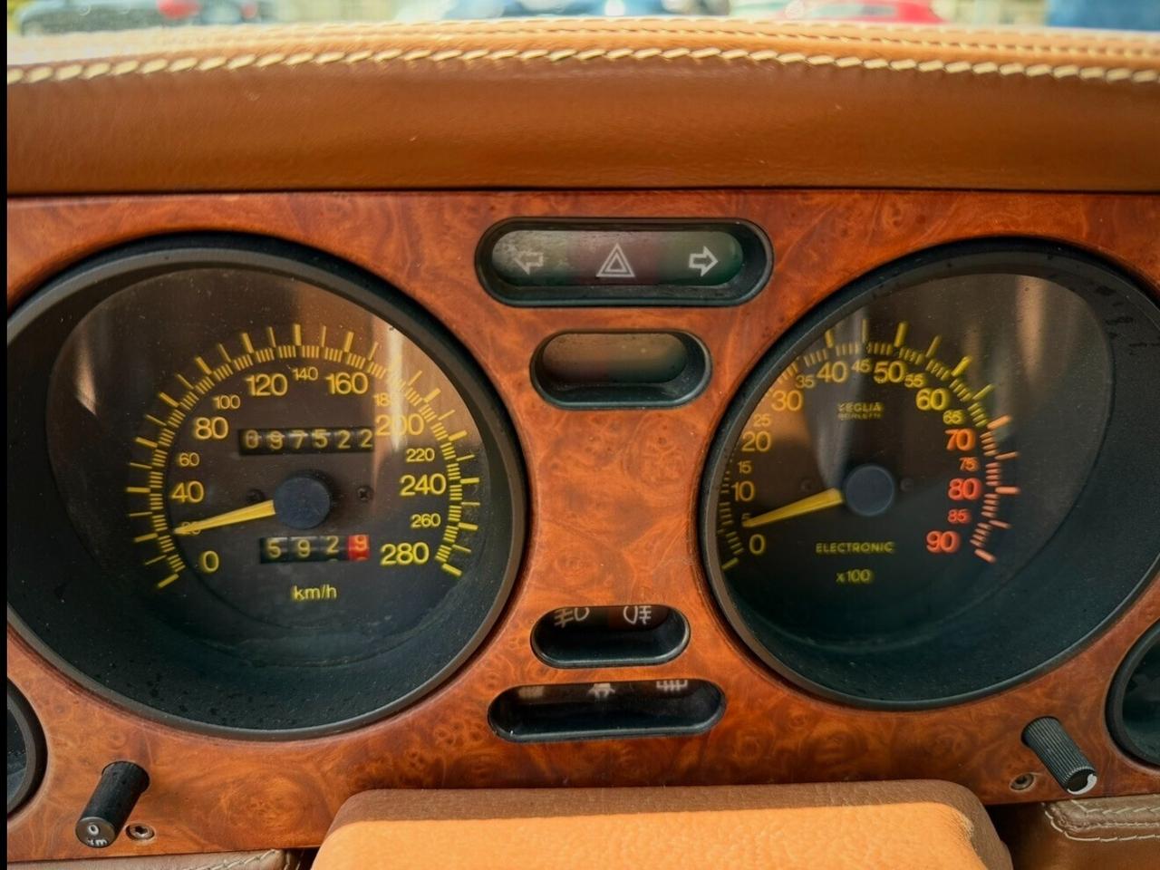 Lancia Thema Ferrari 8:32 V8