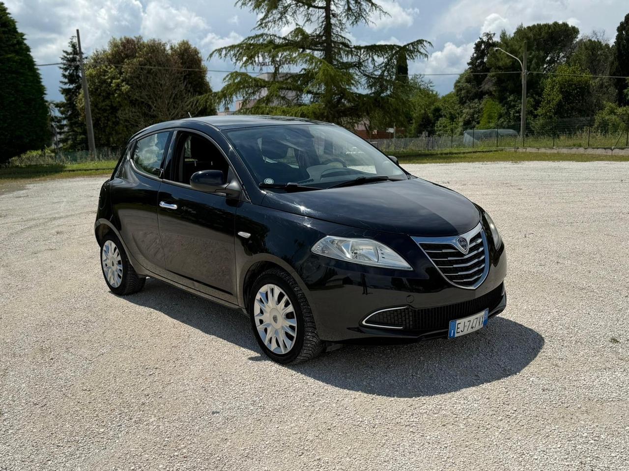 Lancia Ypsilon 1.3 Diesel MJT EURO5B neopatentati uniproprieta