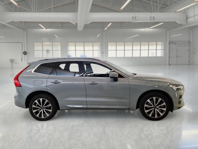 VOLVO XC60 B4 D AWD AUTOMATICO CORE SUV
