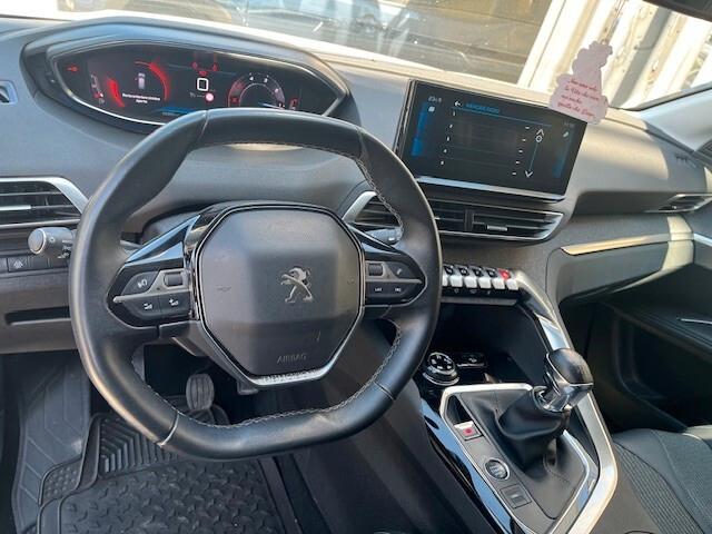 PEUGEOT 3008 1,5 DIESEL 2022