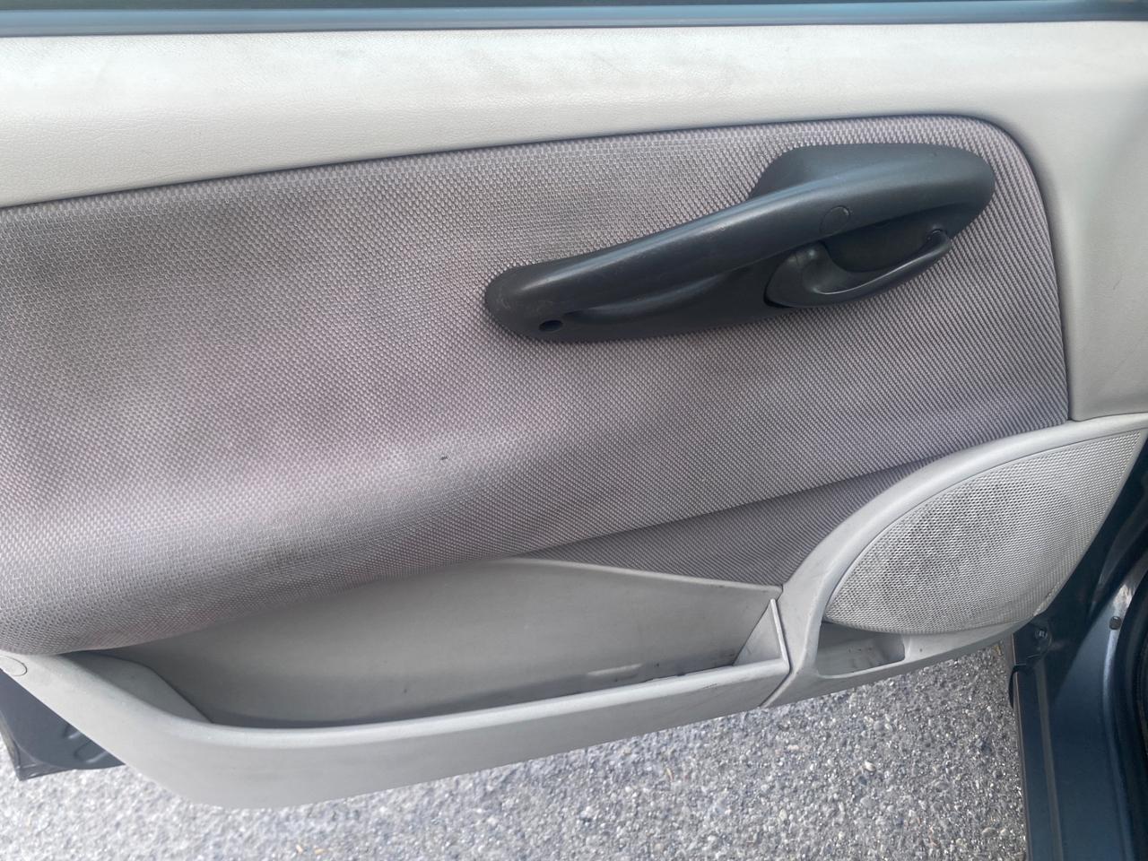 Fiat Punto 1.2i cat 5 porte ELX