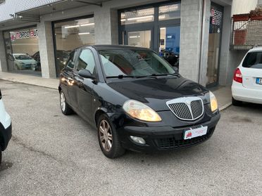 Lancia Ypsilon 1.2 benzina Neopatentati
