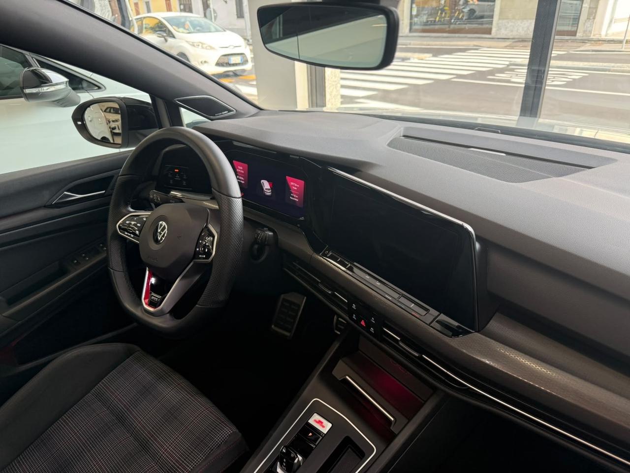 Volkswagen Golf GTI 2.0 TSI DSG TETTO