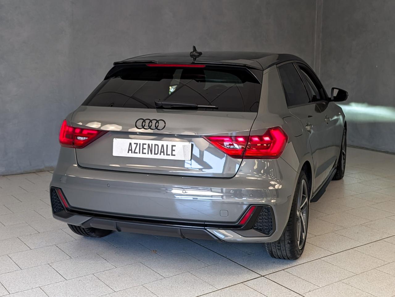 Audi A1 30 TFSI 116cv Adrenalin Black Edition S line