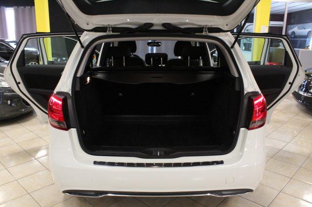MERCEDES-BENZ B 180 d AUT.-NAVI-CAMERA-ECC... "OK NEOPATENTATI"