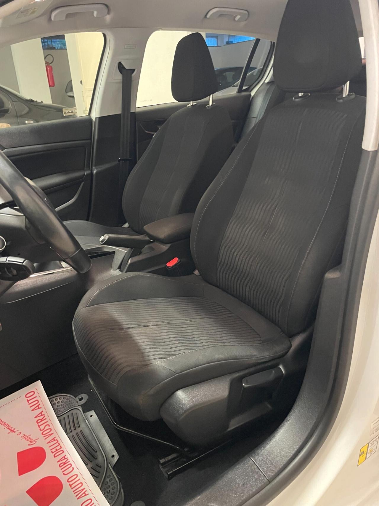 Peugeot 308 1.6 HDi 115 CV Allure GT LINE NEOPATENTATI TAGLIANDO