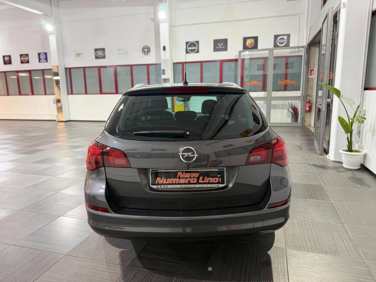 Opel Astra 1.7 Cdti 110cv cosmo tourer 2012