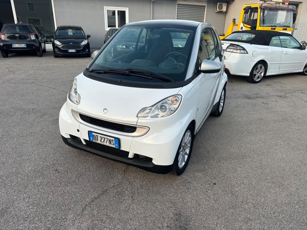 Smart ForTwo 1000 52 kW MHD coupé passion
