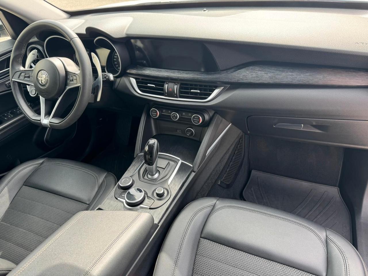 Alfa Romeo Stelvio 2.2 Turbodiesel 210 CV AT8 Q4 Executive Garanzia