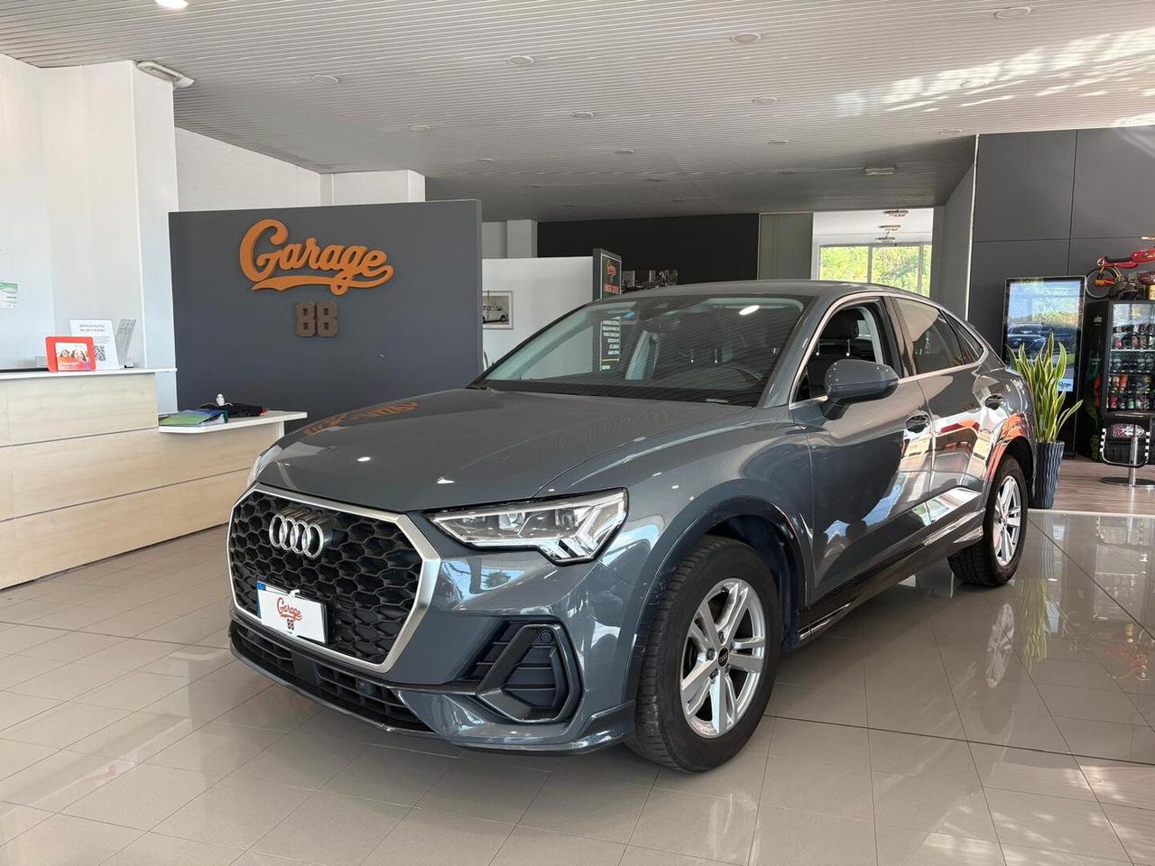 Audi Q3 Sportback 35 2.0 tdi s-tronic