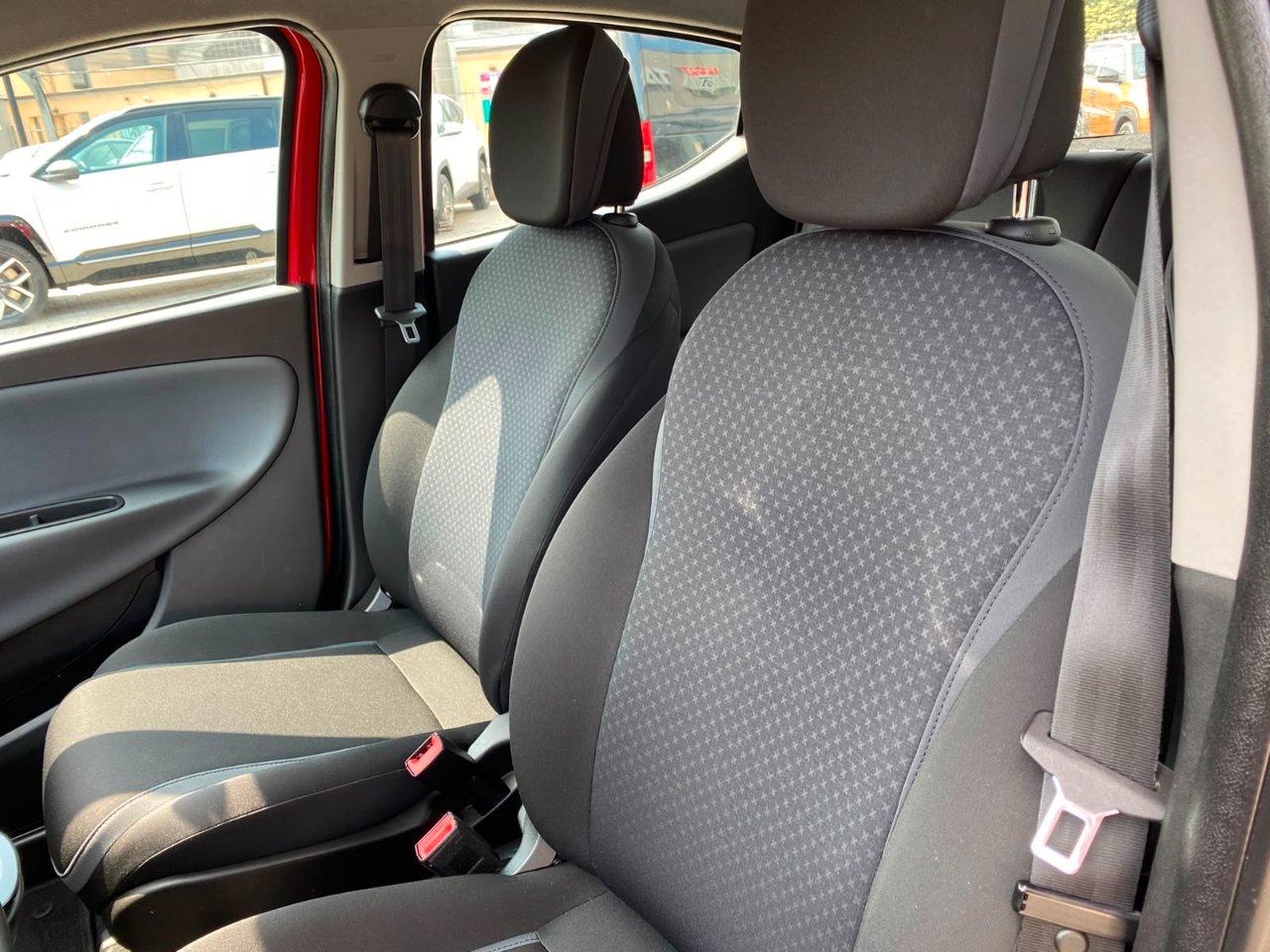 Lancia Ypsilon 5 Porte Ypsilon 1.2 Silver 69cv