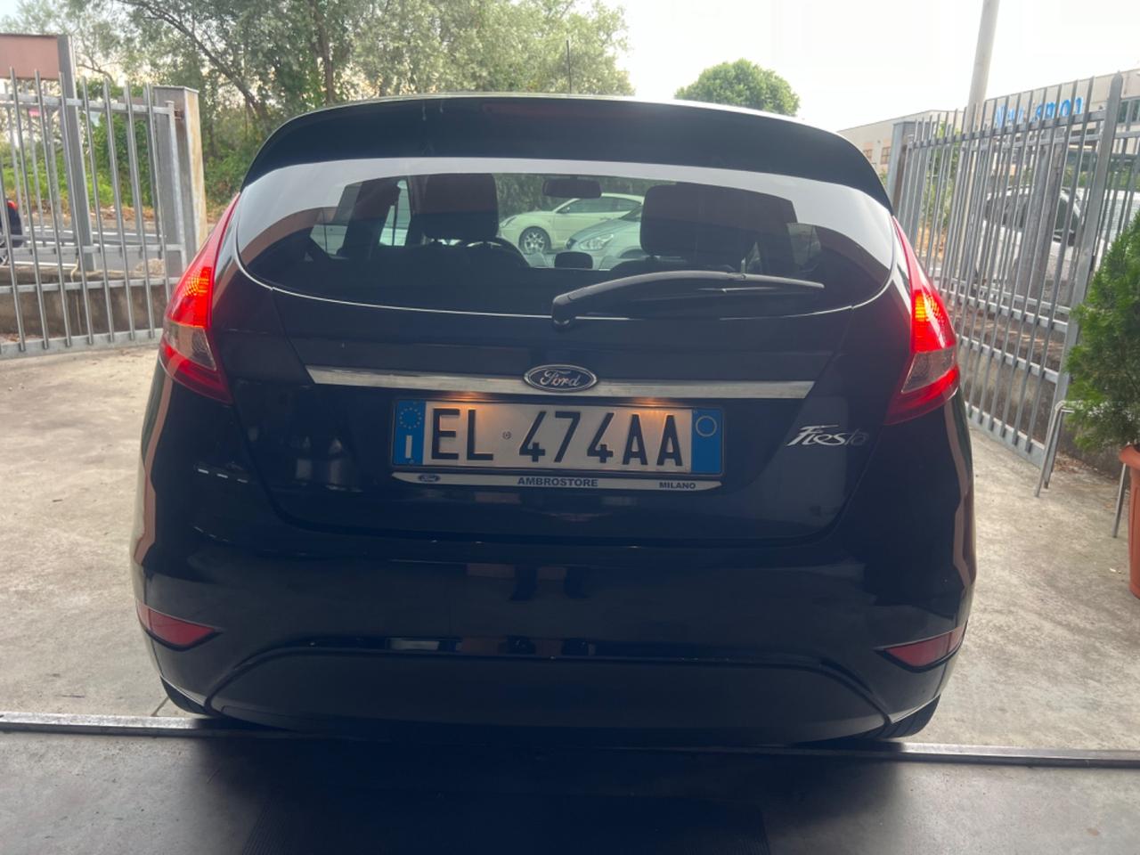 Ford Fiesta Ikon 1.4 TDCi 70CV 5p. Business