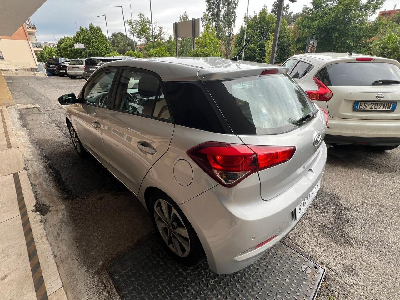 Hyundai i20 5 Porte i20 5p 1.2 Login 84cv