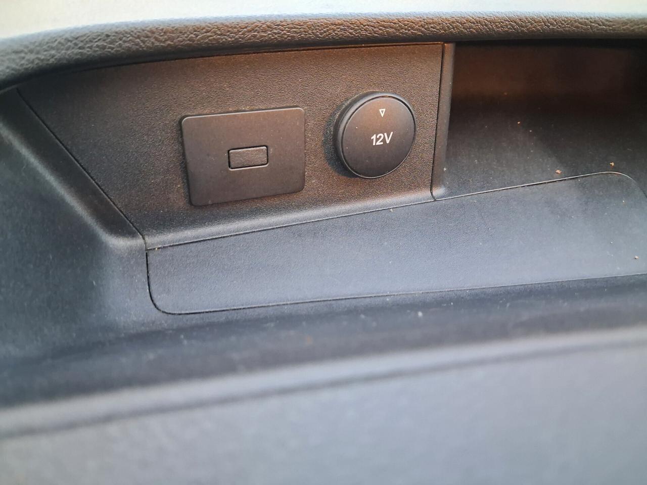 Ford transit passo lungo tetto alto iva esposta