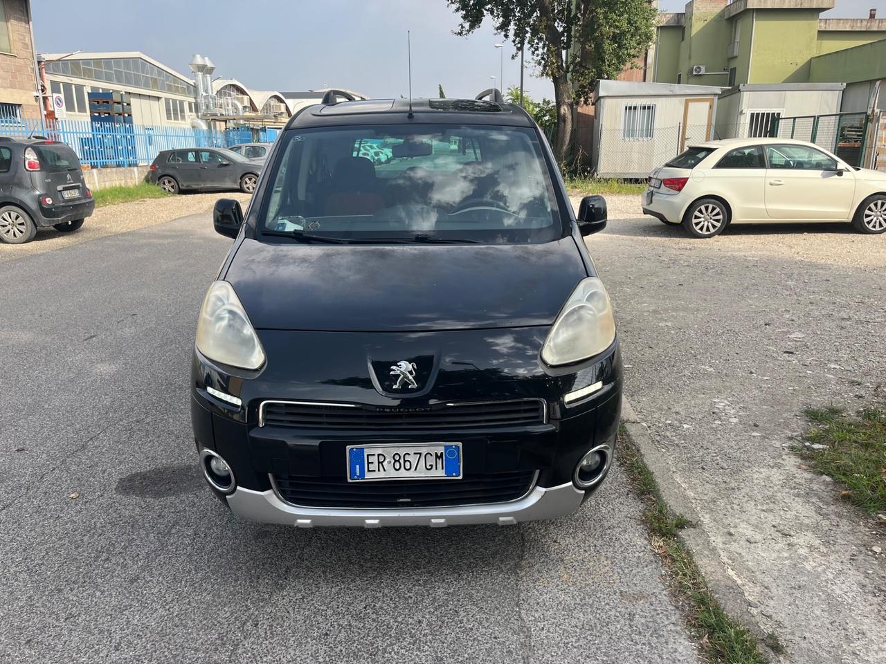 Peugeot Partner Tepee 1.6 HDi 92CV Outdoor 2013
