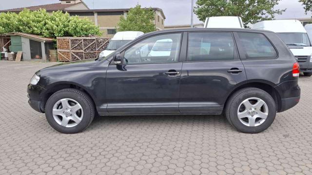 VOLKSWAGEN Touareg 2.5 R5 TDI