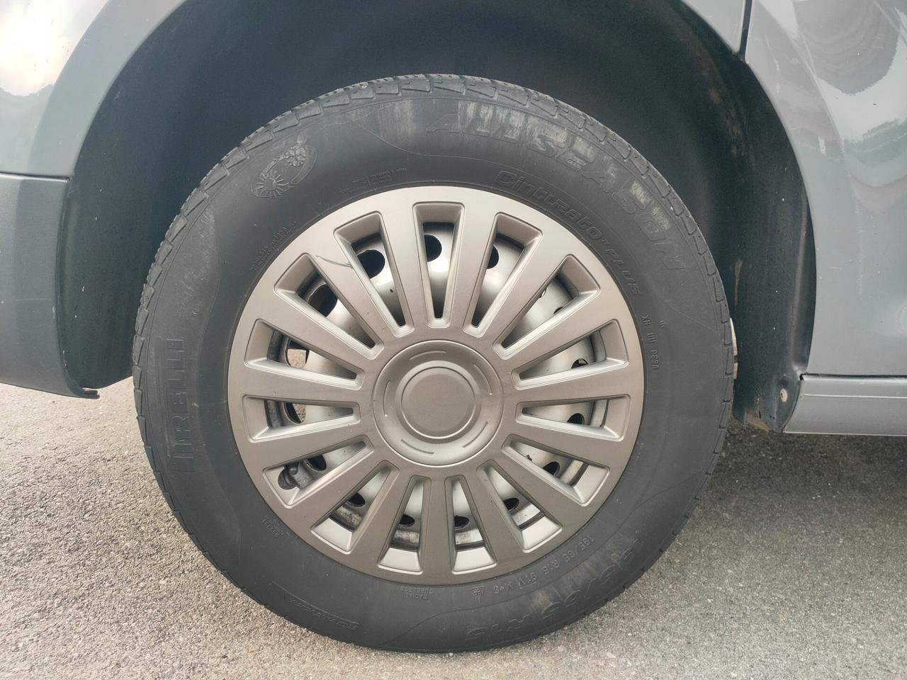 Volkswagen Caddy 1.6 TDI 75 CV 5posti. Trendline autocarro cinghia sostituita