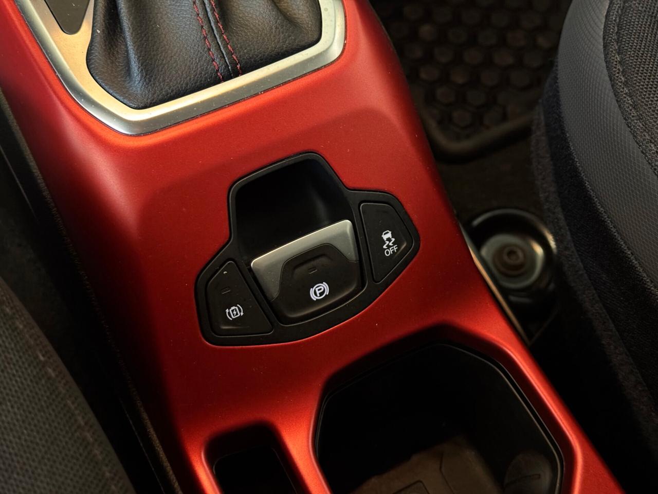 JEEP RENEGADE 4XE TRAILHAWK HYBRID PLUG-IN