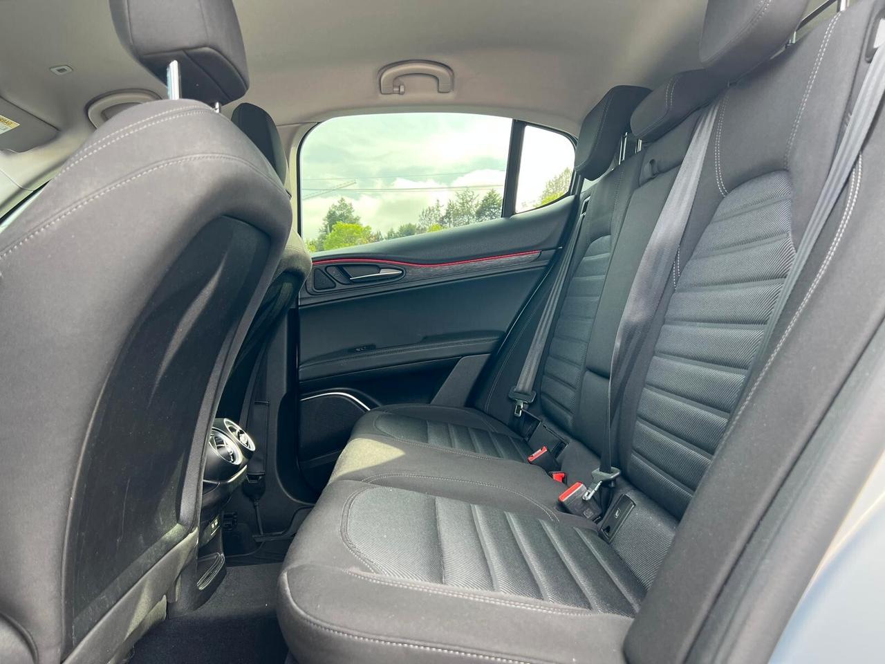 Alfa Romeo Stelvio 2.2 Turbodiesel 160 CV AT8 RWD Super Business